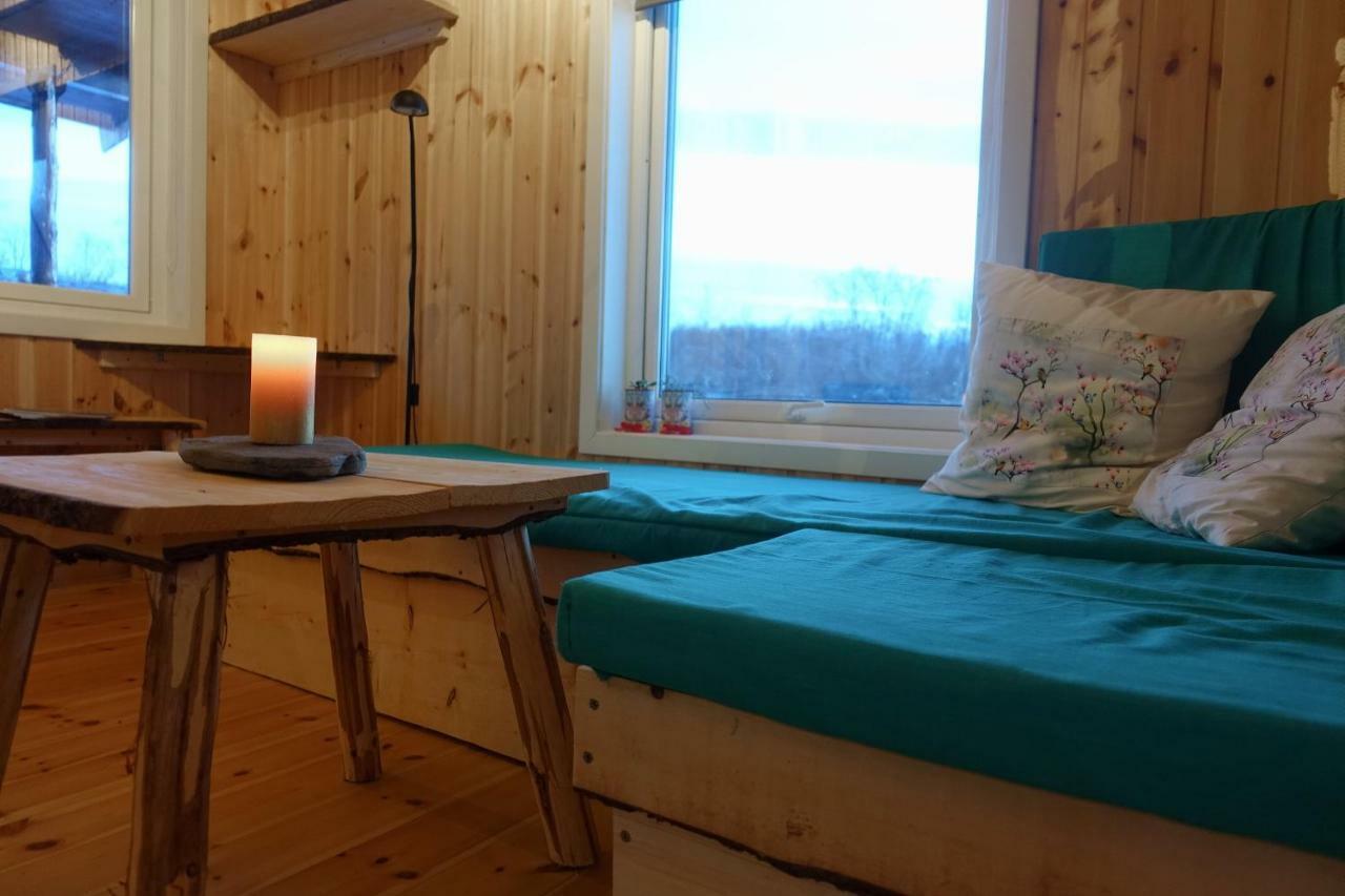 Wild Caribou'S Wildwood Cabin Lakselv Buitenkant foto